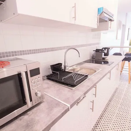 Office- Rue Saint-fargeau Apartment *
